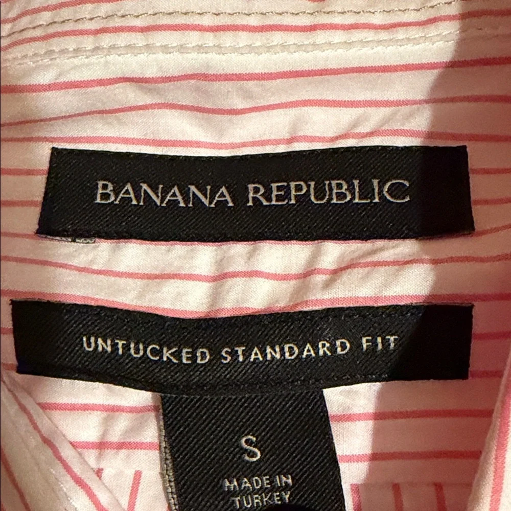 Banana Republic Men's Light Pink Striped Dress Shirt
